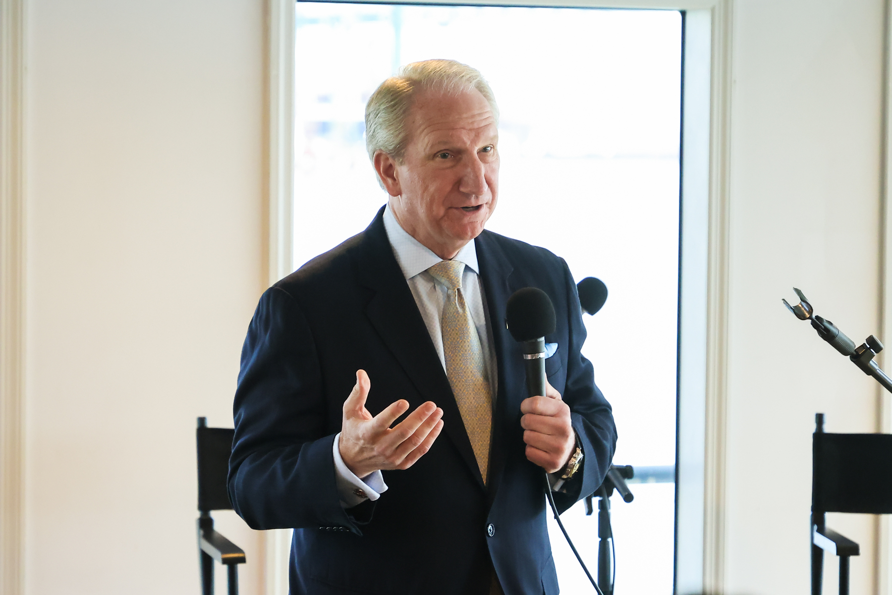 Photo of Port of LA Director Gene Seroka Speaking into a microphone